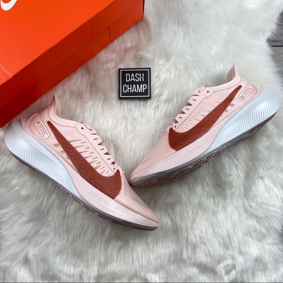 Nike Shoes - Nike Zoom Gravity Pink Athletic Shoes